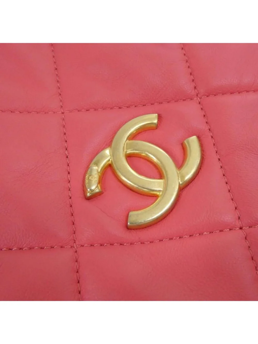 Chanel Shoulder Bag Pink